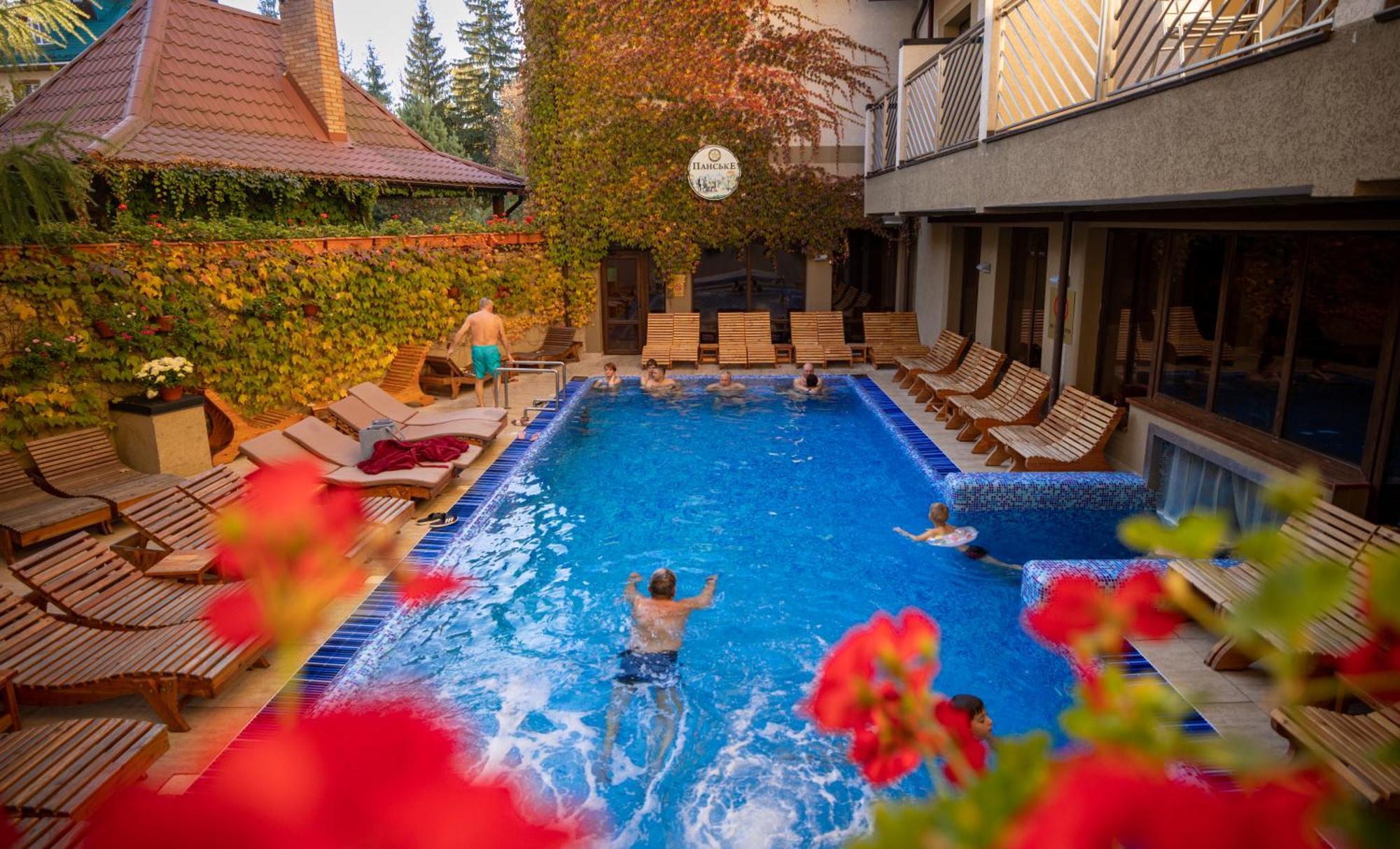 Romantik Spa Hotel Jaremtsje Buitenkant foto