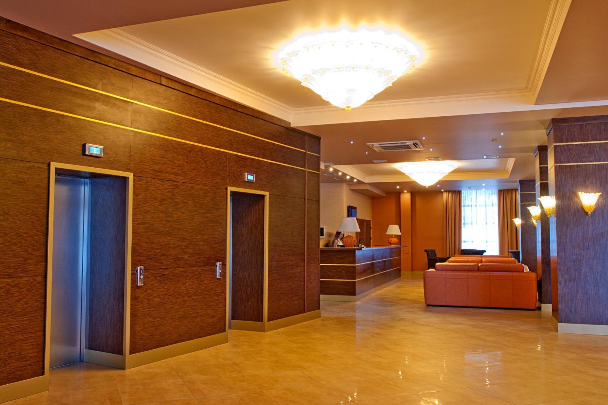 Romantik Spa Hotel Jaremtsje Buitenkant foto
